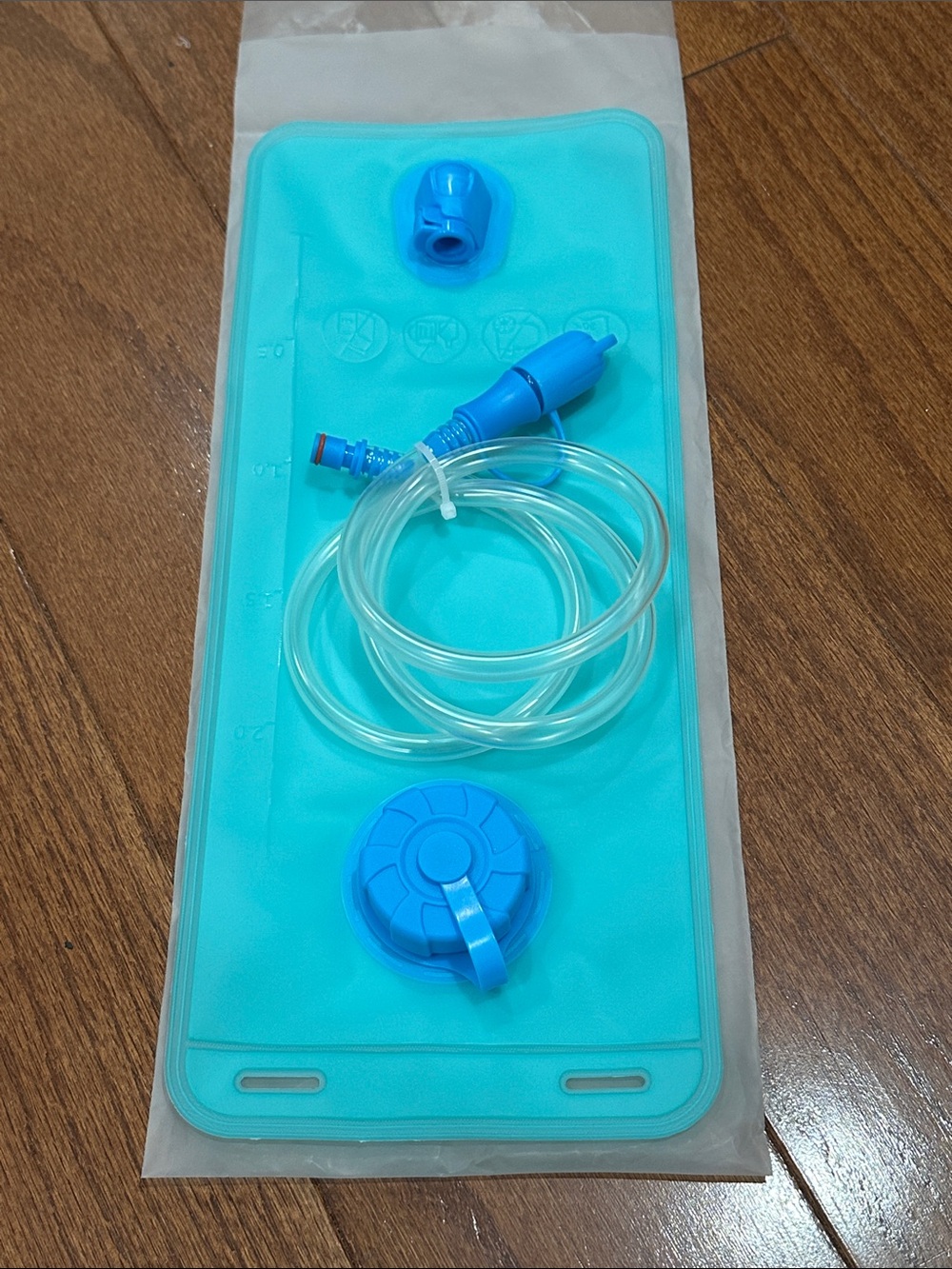 Hydration Bladder Reservoir Pack - aqua Blue—new and never used